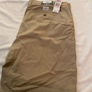 Vineyard Vines Breaker Shorts  40